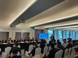 카자흐스탄 투자 라운드테이블, 서울서 한국 기업에 에너지·물류·신도시 협력 제안