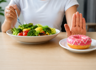 혈당·혈압·콜레스테롤, 매일 ‘조금 덜 먹기’가 바꾼다… 하루 200kcal 줄였더니 건강 지표 개선