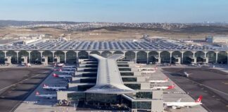 이스탄불공항, 히스로 제치고 ‘세계 최강 환승 허브’…인천공항은 6위 터키항공 여객기가 계류된 이스탄불공항 터미널 전경