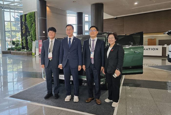 2026 제주 그린수소 글로벌 포럼에 참석한 현대차그룹과 정부·제주도 관계자
