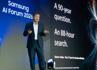 “챗봇으론 부족하다”… 삼성, AI를 ‘일하는 동료’로 바꾼다 삼성 AI 포럼 2026에서 기조강연하는 오픈AI 리처드 호 부사장